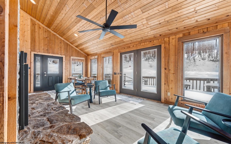 53 Ski In Court, Davis, West Virginia 26260, 5 Bedrooms Bedrooms, 10 Rooms Rooms,3 BathroomsBathrooms,Single Family Detached,For Sale,Ski In,10163617