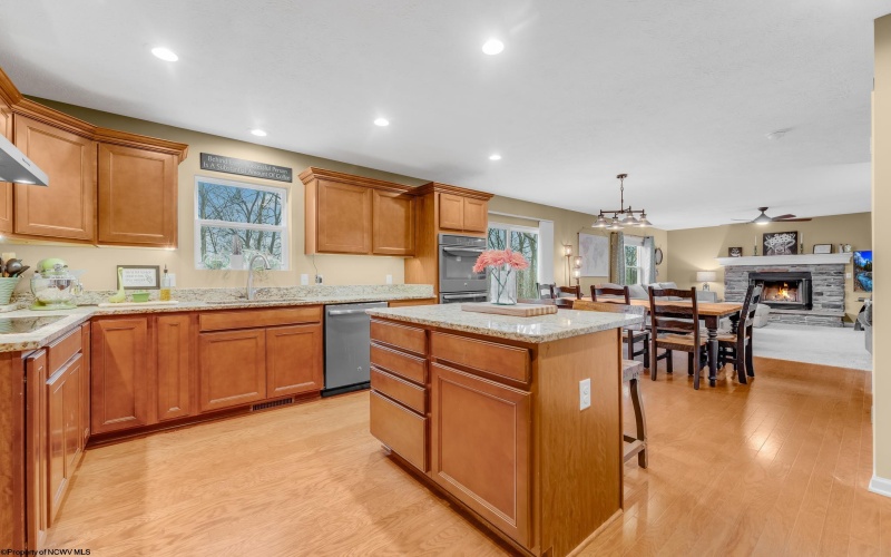 119 Cantis Hilltop Villas, Morgantown, West Virginia 26508, 5 Bedrooms Bedrooms, 12 Rooms Rooms,3 BathroomsBathrooms,Single Family Detached,For Sale,Cantis Hilltop,10163620