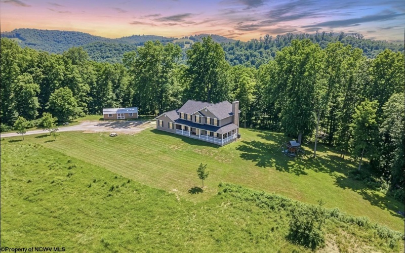 119 Cantis Hilltop Villas, Morgantown, West Virginia 26508, 5 Bedrooms Bedrooms, 12 Rooms Rooms,3 BathroomsBathrooms,Single Family Detached,For Sale,Cantis Hilltop,10163620