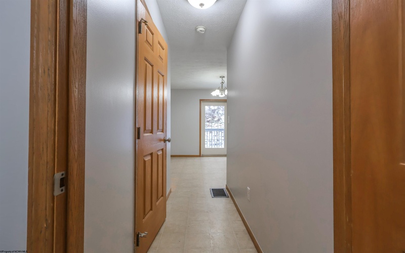 1508 Bergamont Street, Morgantown, West Virginia 26505, 3 Bedrooms Bedrooms, 6 Rooms Rooms,2 BathroomsBathrooms,Single Family Attached,For Sale,Bergamont,10163634