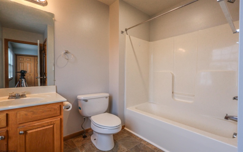 1508 Bergamont Street, Morgantown, West Virginia 26505, 3 Bedrooms Bedrooms, 6 Rooms Rooms,2 BathroomsBathrooms,Single Family Attached,For Sale,Bergamont,10163634