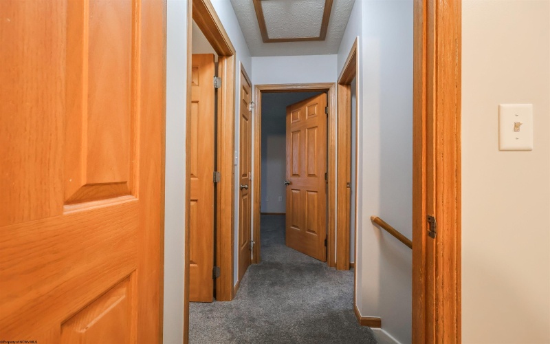 1508 Bergamont Street, Morgantown, West Virginia 26505, 3 Bedrooms Bedrooms, 6 Rooms Rooms,2 BathroomsBathrooms,Single Family Attached,For Sale,Bergamont,10163634