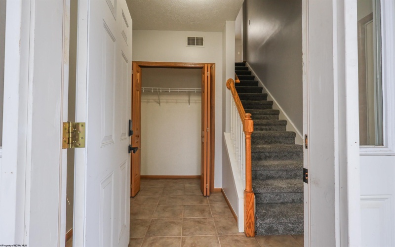 1508 Bergamont Street, Morgantown, West Virginia 26505, 3 Bedrooms Bedrooms, 6 Rooms Rooms,2 BathroomsBathrooms,Single Family Attached,For Sale,Bergamont,10163634