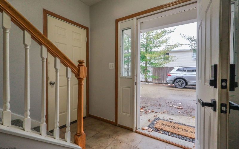 1508 Bergamont Street, Morgantown, West Virginia 26505, 3 Bedrooms Bedrooms, 6 Rooms Rooms,2 BathroomsBathrooms,Single Family Attached,For Sale,Bergamont,10163634