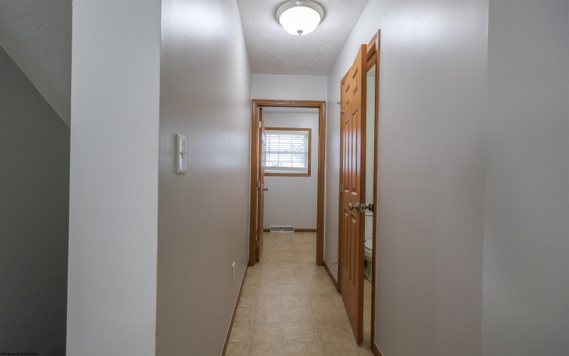 1508 Bergamont Street, Morgantown, West Virginia 26505, 3 Bedrooms Bedrooms, 6 Rooms Rooms,2 BathroomsBathrooms,Single Family Attached,For Sale,Bergamont,10163634