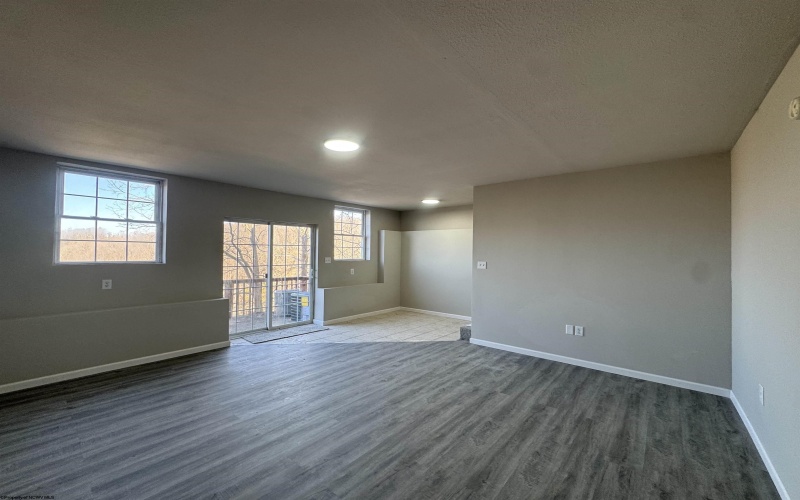 511 Scenic Ridge, Fairmont, West Virginia 26554, 4 Bedrooms Bedrooms, 9 Rooms Rooms,2 BathroomsBathrooms,Single Family Attached,For Sale,Scenic,10163635