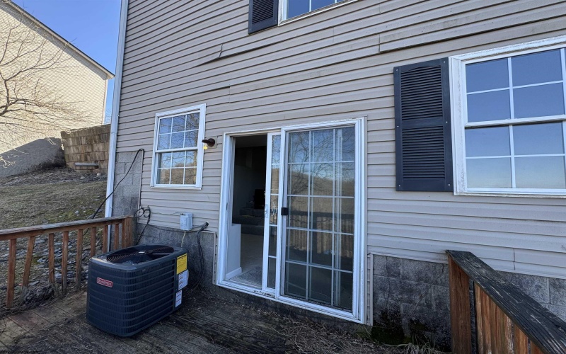 511 Scenic Ridge, Fairmont, West Virginia 26554, 4 Bedrooms Bedrooms, 9 Rooms Rooms,2 BathroomsBathrooms,Single Family Attached,For Sale,Scenic,10163635