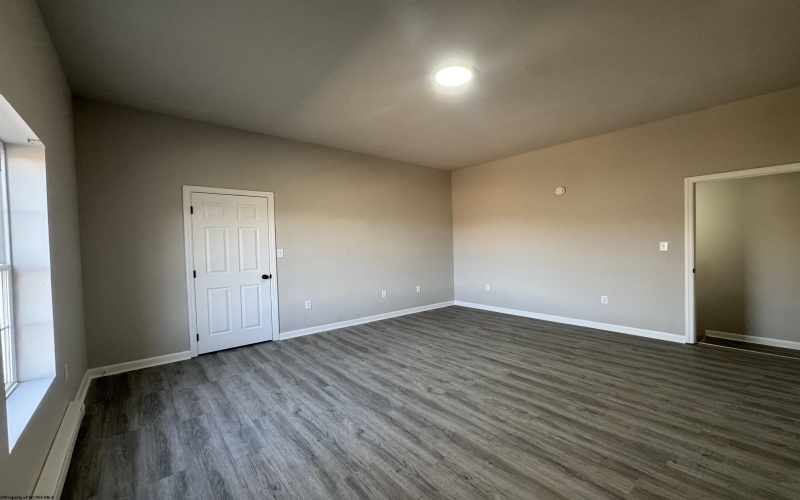 511 Scenic Ridge, Fairmont, West Virginia 26554, 4 Bedrooms Bedrooms, 9 Rooms Rooms,2 BathroomsBathrooms,Single Family Attached,For Sale,Scenic,10163635