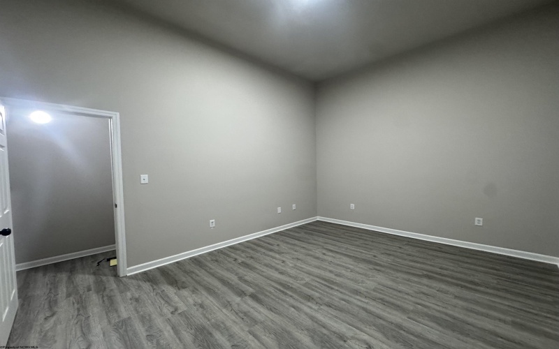 511 Scenic Ridge, Fairmont, West Virginia 26554, 4 Bedrooms Bedrooms, 9 Rooms Rooms,2 BathroomsBathrooms,Single Family Attached,For Sale,Scenic,10163635