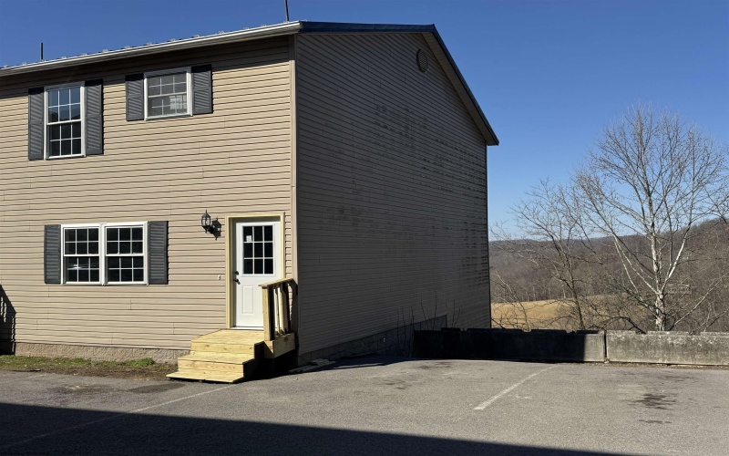 511 Scenic Ridge, Fairmont, West Virginia 26554, 4 Bedrooms Bedrooms, 9 Rooms Rooms,2 BathroomsBathrooms,Single Family Attached,For Sale,Scenic,10163635