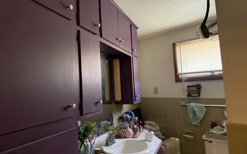 22 Main Street, Westover, West Virginia 26501, ,Multi-unit/income,For Sale,Main,10163631