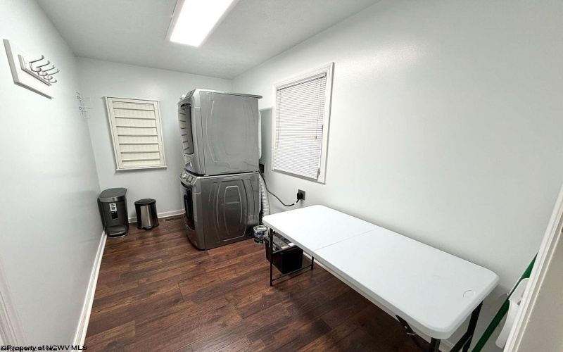 176 Meadowridge Drive, Morgantown, West Virginia 26505, 3 Bedrooms Bedrooms, 6 Rooms Rooms,3 BathroomsBathrooms,Residential Rentals,For Rent,Meadowridge,10163630