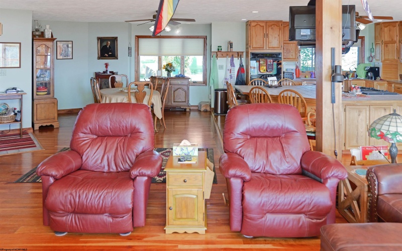 1516 White Oak School Road, Terra Alta, West Virginia 26764, 3 Bedrooms Bedrooms, 11 Rooms Rooms,3 BathroomsBathrooms,Single Family Detached,For Sale,White Oak School,10161785