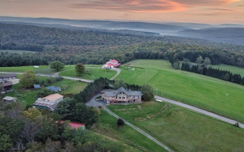 1516 White Oak School Road, Terra Alta, West Virginia 26764, 3 Bedrooms Bedrooms, 11 Rooms Rooms,3 BathroomsBathrooms,Single Family Detached,For Sale,White Oak School,10161785