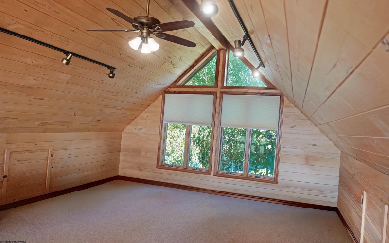 1516 White Oak School Road, Terra Alta, West Virginia 26764, 3 Bedrooms Bedrooms, 11 Rooms Rooms,3 BathroomsBathrooms,Single Family Detached,For Sale,White Oak School,10161785