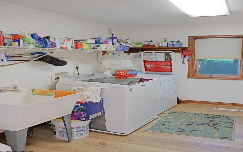 1516 White Oak School Road, Terra Alta, West Virginia 26764, 3 Bedrooms Bedrooms, 11 Rooms Rooms,3 BathroomsBathrooms,Single Family Detached,For Sale,White Oak School,10161785