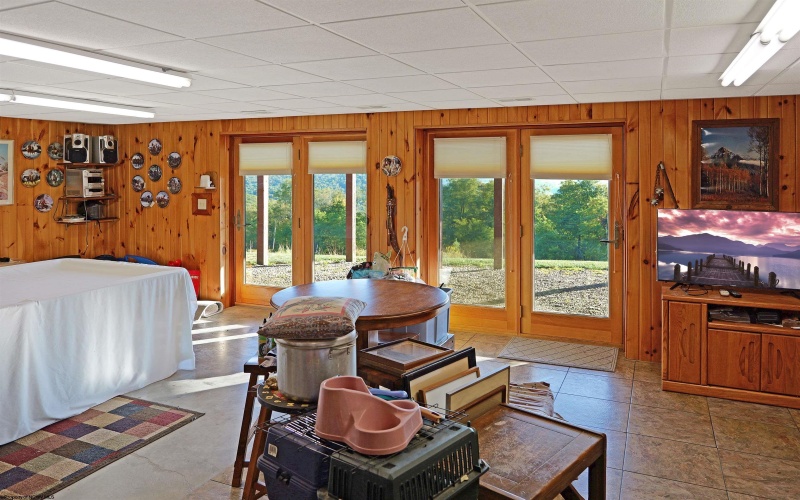 1516 White Oak School Road, Terra Alta, West Virginia 26764, 3 Bedrooms Bedrooms, 11 Rooms Rooms,3 BathroomsBathrooms,Single Family Detached,For Sale,White Oak School,10161785