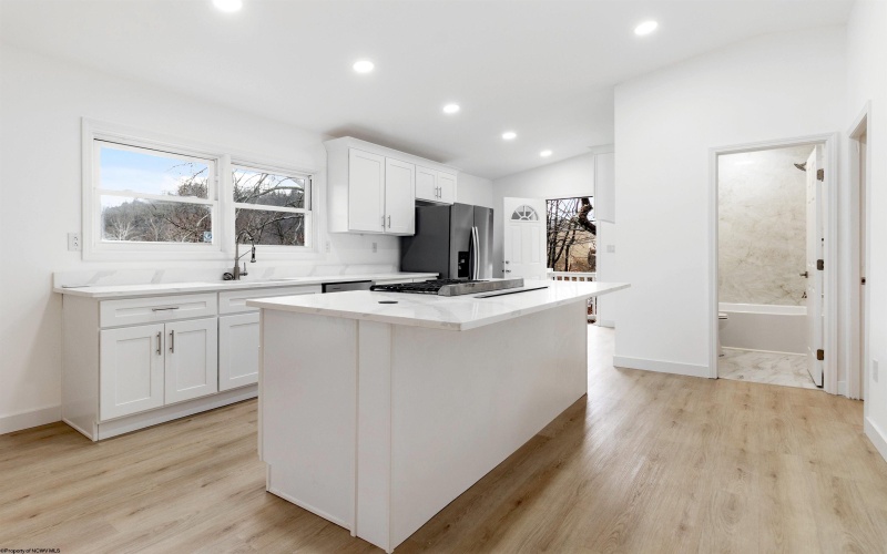 608 Brockway Avenue, Morgantown, West Virginia 26501, 3 Bedrooms Bedrooms, 7 Rooms Rooms,1 BathroomBathrooms,Single Family Detached,For Sale,Brockway,10163636