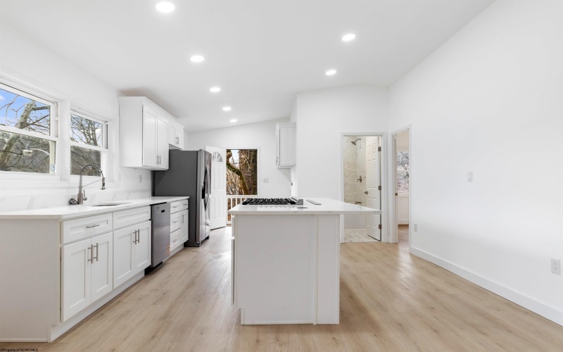 608 Brockway Avenue, Morgantown, West Virginia 26501, 3 Bedrooms Bedrooms, 7 Rooms Rooms,1 BathroomBathrooms,Single Family Detached,For Sale,Brockway,10163636