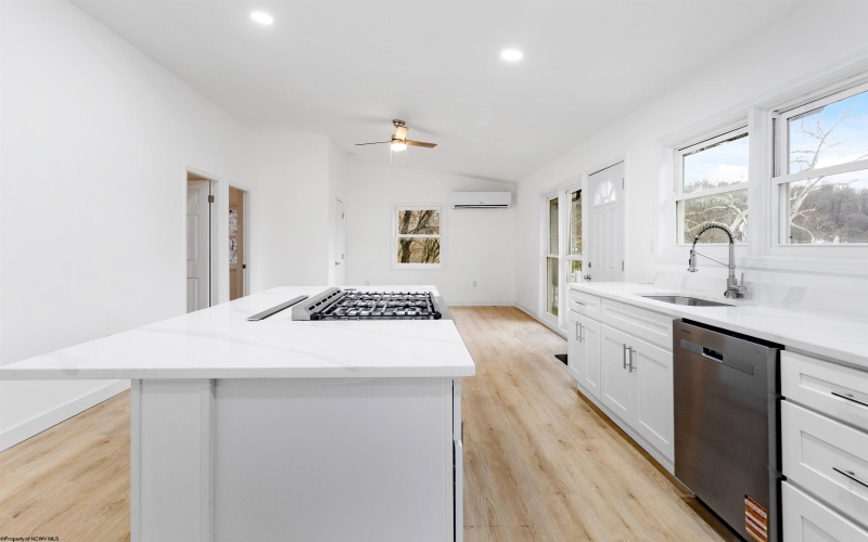 608 Brockway Avenue, Morgantown, West Virginia 26501, 3 Bedrooms Bedrooms, 7 Rooms Rooms,1 BathroomBathrooms,Single Family Detached,For Sale,Brockway,10163636