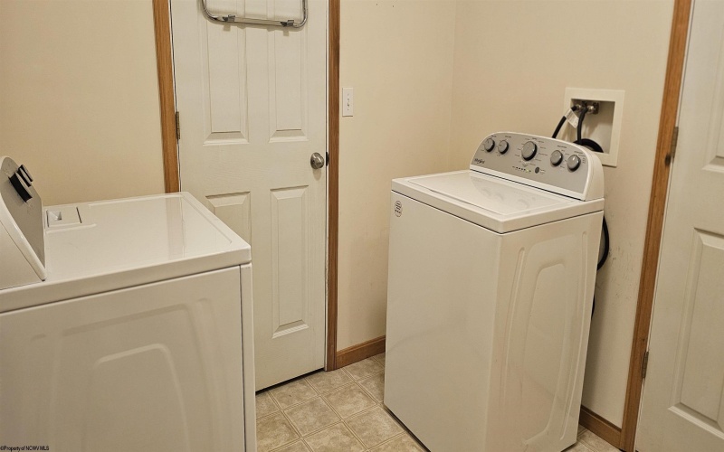 33 Rocky Top Lane, Morgantown, West Virginia 26508, 3 Bedrooms Bedrooms, 7 Rooms Rooms,2 BathroomsBathrooms,Single Family Detached,For Sale,Rocky Top,10163633