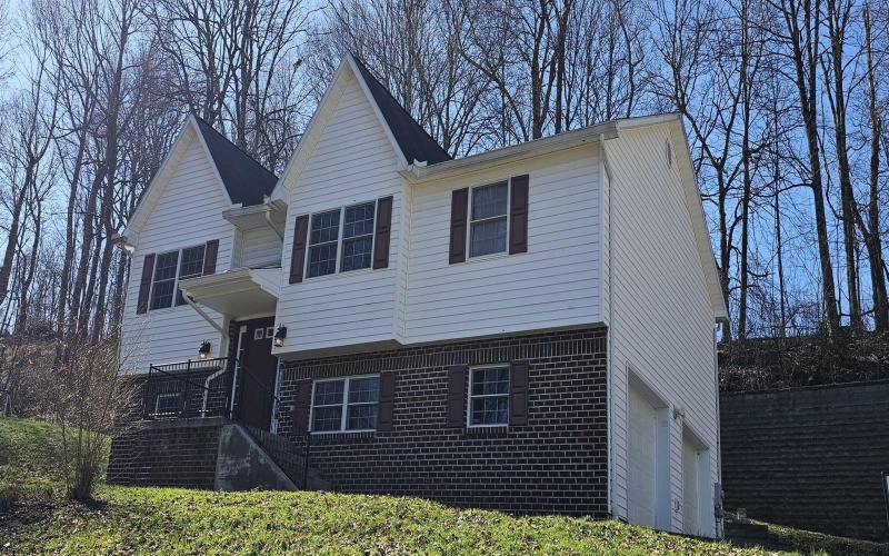 33 Rocky Top Lane, Morgantown, West Virginia 26508, 3 Bedrooms Bedrooms, 7 Rooms Rooms,2 BathroomsBathrooms,Single Family Detached,For Sale,Rocky Top,10163633