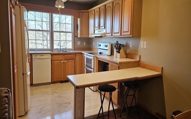 33 Rocky Top Lane, Morgantown, West Virginia 26508, 3 Bedrooms Bedrooms, 7 Rooms Rooms,2 BathroomsBathrooms,Single Family Detached,For Sale,Rocky Top,10163633