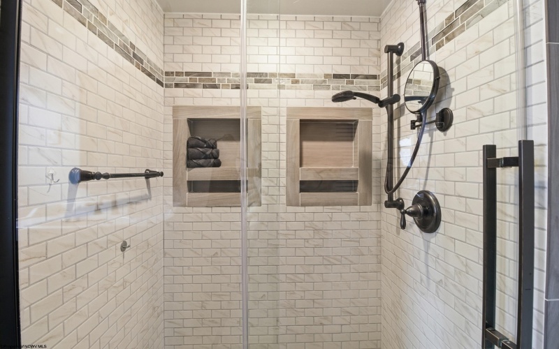 1912 Bunner Ridge Road, Fairmont, West Virginia 26554, 4 Bedrooms Bedrooms, 8 Rooms Rooms,2 BathroomsBathrooms,Single Family Detached,For Sale,Bunner Ridge,10163632