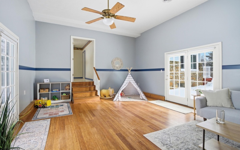 1912 Bunner Ridge Road, Fairmont, West Virginia 26554, 4 Bedrooms Bedrooms, 8 Rooms Rooms,2 BathroomsBathrooms,Single Family Detached,For Sale,Bunner Ridge,10163632