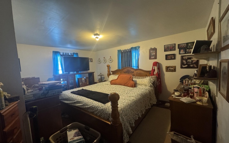 245 Riverside Drive, Weston, West Virginia 26452, 2 Bedrooms Bedrooms, 6 Rooms Rooms,1 BathroomBathrooms,Single Family Detached,For Sale,Riverside,10163625