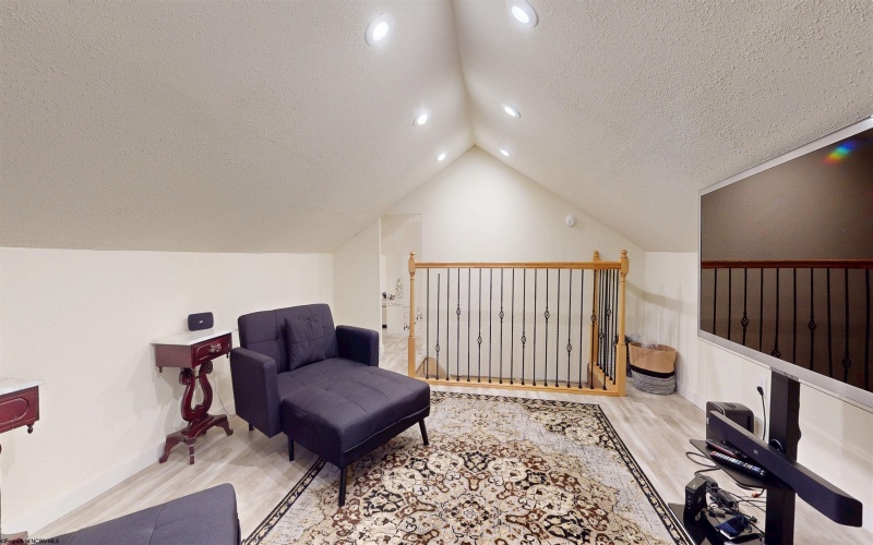 1 Hillside Drive, Fairmont, West Virginia 26554, ,Multi-unit/income,For Sale,Hillside,10163637