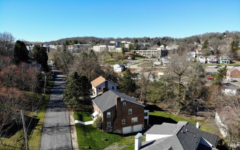 1 Hillside Drive, Fairmont, West Virginia 26554, ,Multi-unit/income,For Sale,Hillside,10163637