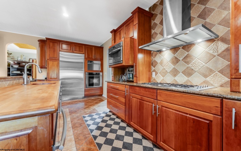 203 Jade Drive, Morgantown, West Virginia 26508, 5 Bedrooms Bedrooms, 13 Rooms Rooms,4 BathroomsBathrooms,Single Family Detached,For Sale,Jade,10161696