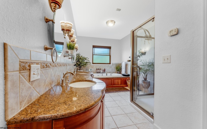 203 Jade Drive, Morgantown, West Virginia 26508, 5 Bedrooms Bedrooms, 13 Rooms Rooms,4 BathroomsBathrooms,Single Family Detached,For Sale,Jade,10161696