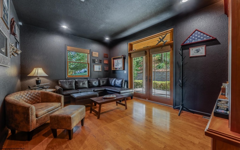 203 Jade Drive, Morgantown, West Virginia 26508, 5 Bedrooms Bedrooms, 13 Rooms Rooms,4 BathroomsBathrooms,Single Family Detached,For Sale,Jade,10161696