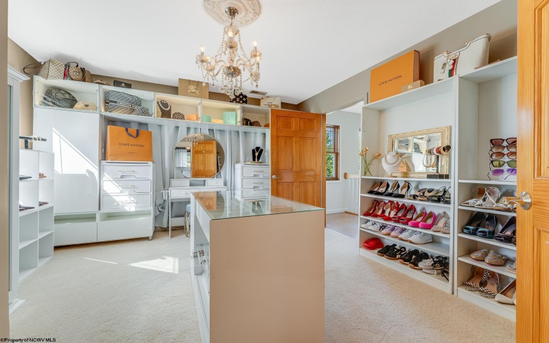 203 Jade Drive, Morgantown, West Virginia 26508, 5 Bedrooms Bedrooms, 13 Rooms Rooms,4 BathroomsBathrooms,Single Family Detached,For Sale,Jade,10161696