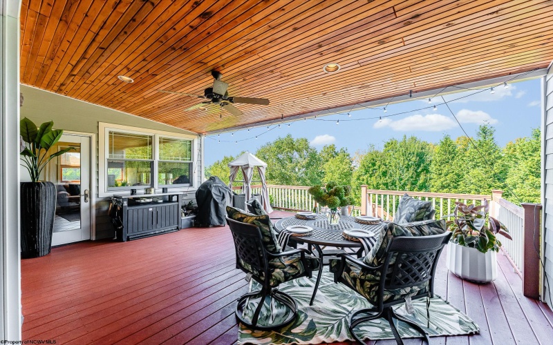 203 Jade Drive, Morgantown, West Virginia 26508, 5 Bedrooms Bedrooms, 13 Rooms Rooms,4 BathroomsBathrooms,Single Family Detached,For Sale,Jade,10161696