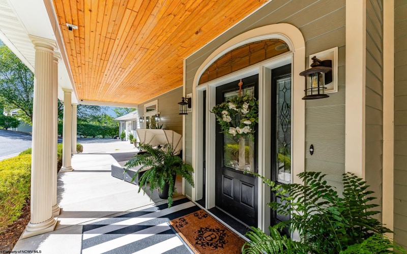 203 Jade Drive, Morgantown, West Virginia 26508, 5 Bedrooms Bedrooms, 13 Rooms Rooms,4 BathroomsBathrooms,Single Family Detached,For Sale,Jade,10161696