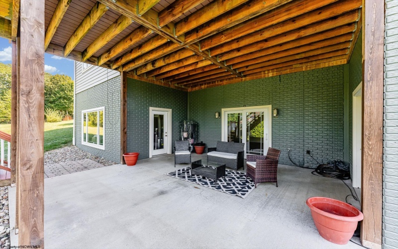 203 Jade Drive, Morgantown, West Virginia 26508, 5 Bedrooms Bedrooms, 13 Rooms Rooms,4 BathroomsBathrooms,Single Family Detached,For Sale,Jade,10161696