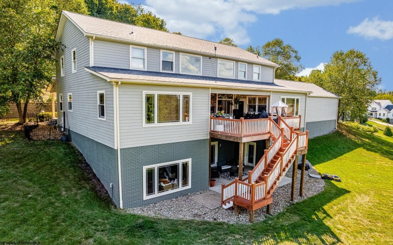 203 Jade Drive, Morgantown, West Virginia 26508, 5 Bedrooms Bedrooms, 13 Rooms Rooms,4 BathroomsBathrooms,Single Family Detached,For Sale,Jade,10161696