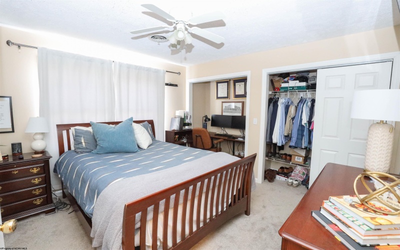 5 Sunridge Drive, Morgantown, West Virginia 26505, 4 Bedrooms Bedrooms, 8 Rooms Rooms,4 BathroomsBathrooms,Single Family Attached,For Sale,Sunridge,10163656