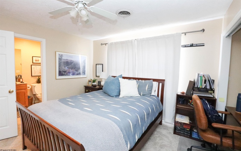 5 Sunridge Drive, Morgantown, West Virginia 26505, 4 Bedrooms Bedrooms, 8 Rooms Rooms,4 BathroomsBathrooms,Single Family Attached,For Sale,Sunridge,10163656