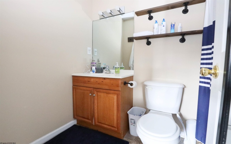 5 Sunridge Drive, Morgantown, West Virginia 26505, 4 Bedrooms Bedrooms, 8 Rooms Rooms,4 BathroomsBathrooms,Single Family Attached,For Sale,Sunridge,10163656