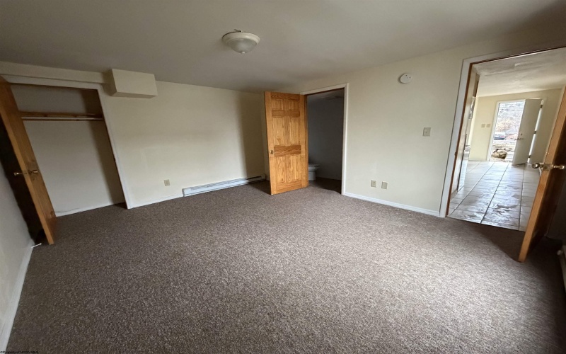 663 Price Street, Morgantown, West Virginia 26505, 1 Bedroom Bedrooms, 2 Rooms Rooms,1 BathroomBathrooms,Residential Rentals,For Rent,Price,10163653