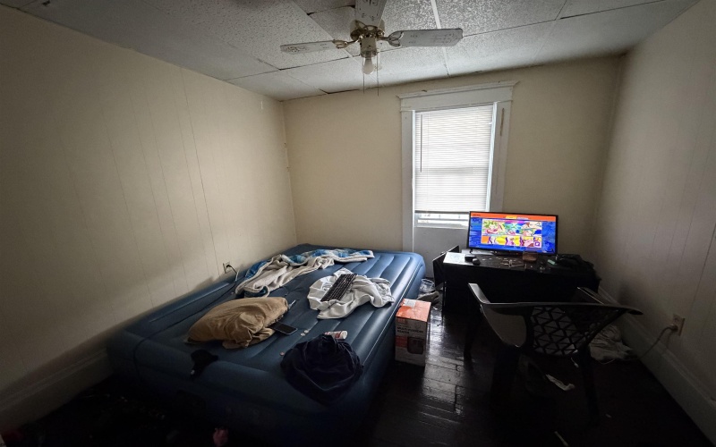 263 Taylor Street, Morgantown, West Virginia 26505, 2 Bedrooms Bedrooms, 3 Rooms Rooms,1 BathroomBathrooms,Residential Rentals,For Rent,Taylor,10163655