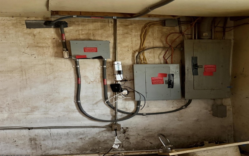 200 Beavertail Drive, Bruceton Mills, West Virginia 26525, 3 Bedrooms Bedrooms, 7 Rooms Rooms,2 BathroomsBathrooms,Single Family Detached,For Sale,Beavertail,10163657