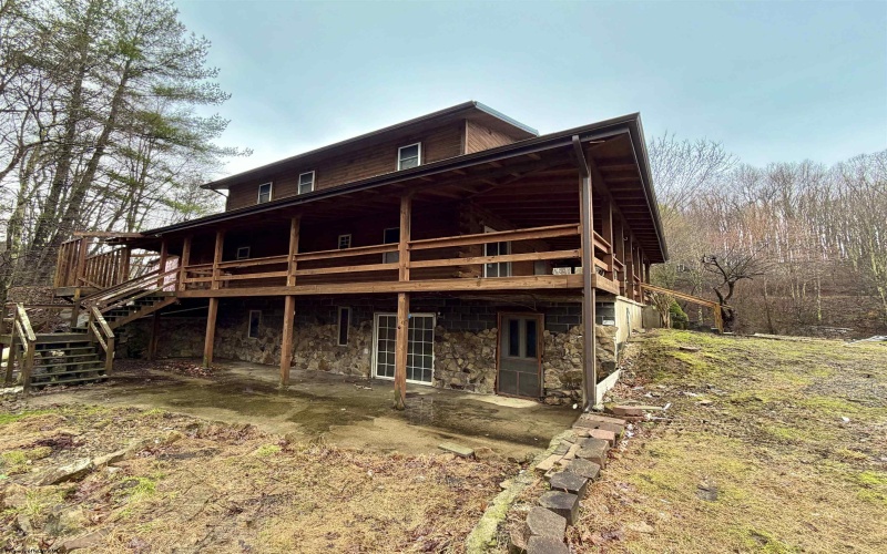 200 Beavertail Drive, Bruceton Mills, West Virginia 26525, 3 Bedrooms Bedrooms, 7 Rooms Rooms,2 BathroomsBathrooms,Single Family Detached,For Sale,Beavertail,10163657