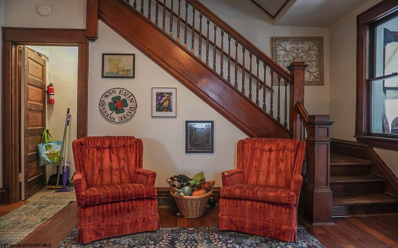 301 Arch Street, Morgantown, West Virginia 26501, 4 Bedrooms Bedrooms, 10 Rooms Rooms,2 BathroomsBathrooms,Single Family Detached,For Sale,Arch,10163652