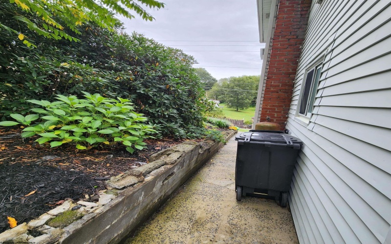 170 Depot Way, Masontown, West Virginia 26542, 3 Bedrooms Bedrooms, 6 Rooms Rooms,1 BathroomBathrooms,Single Family Detached,For Sale,Depot,10161431