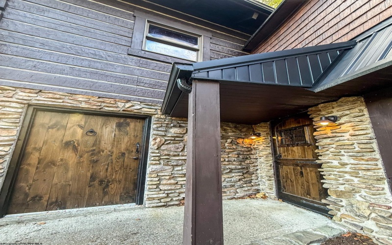 6867 Seneca Trail Road, Parsons, West Virginia 26287-0000, 3 Bedrooms Bedrooms, 4 Rooms Rooms,2 BathroomsBathrooms,Single Family Detached,For Sale,Seneca Trail,10163650